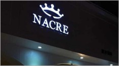 服装品牌设计：NACRE